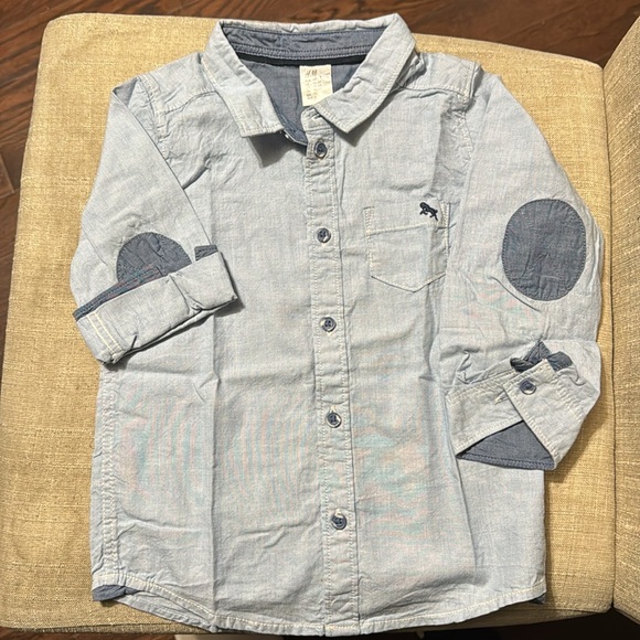 H&M blue button down - Picture 3 of 4